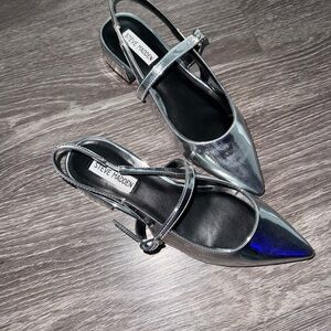 Steve Madden Metallic Silver Slingback Heels